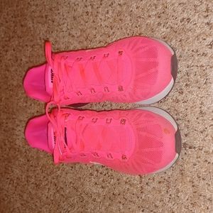 Women's running shoes